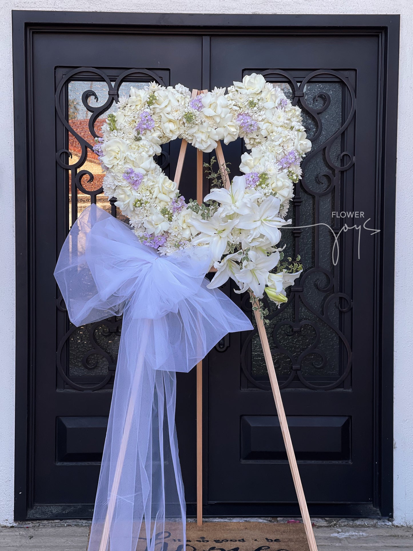 Precious Heart Sympathy Standing Spray - The price will vary depending on the style you choose.